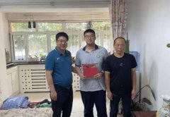 天山区大湾街道延安东路社区收到助考包的考生说道